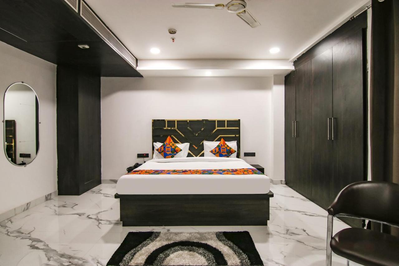 Fabhotel Greysky Új-Delhi Kültér fotó