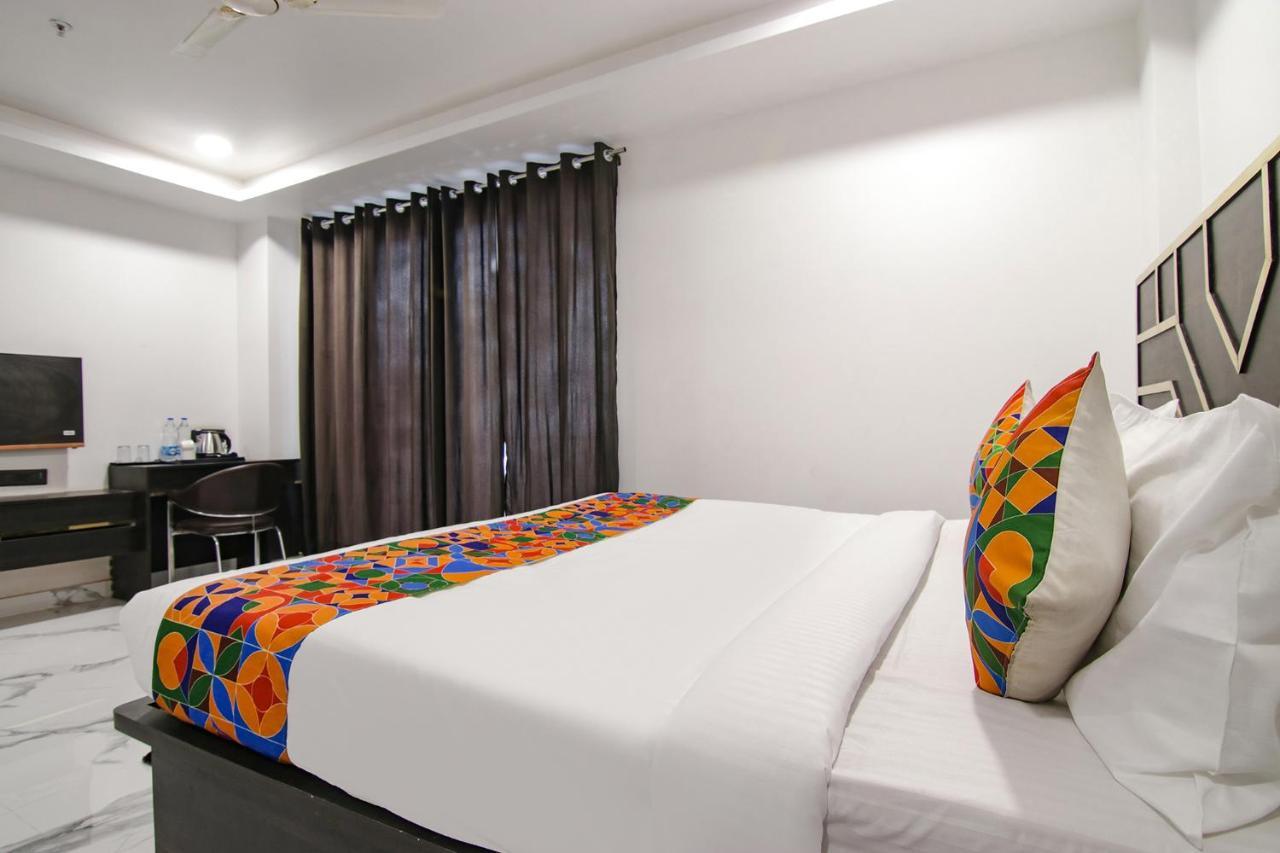 Fabhotel Greysky Új-Delhi Kültér fotó
