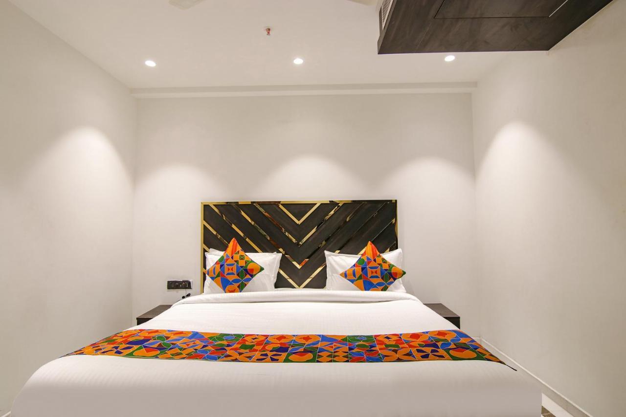 Fabhotel Greysky Új-Delhi Kültér fotó